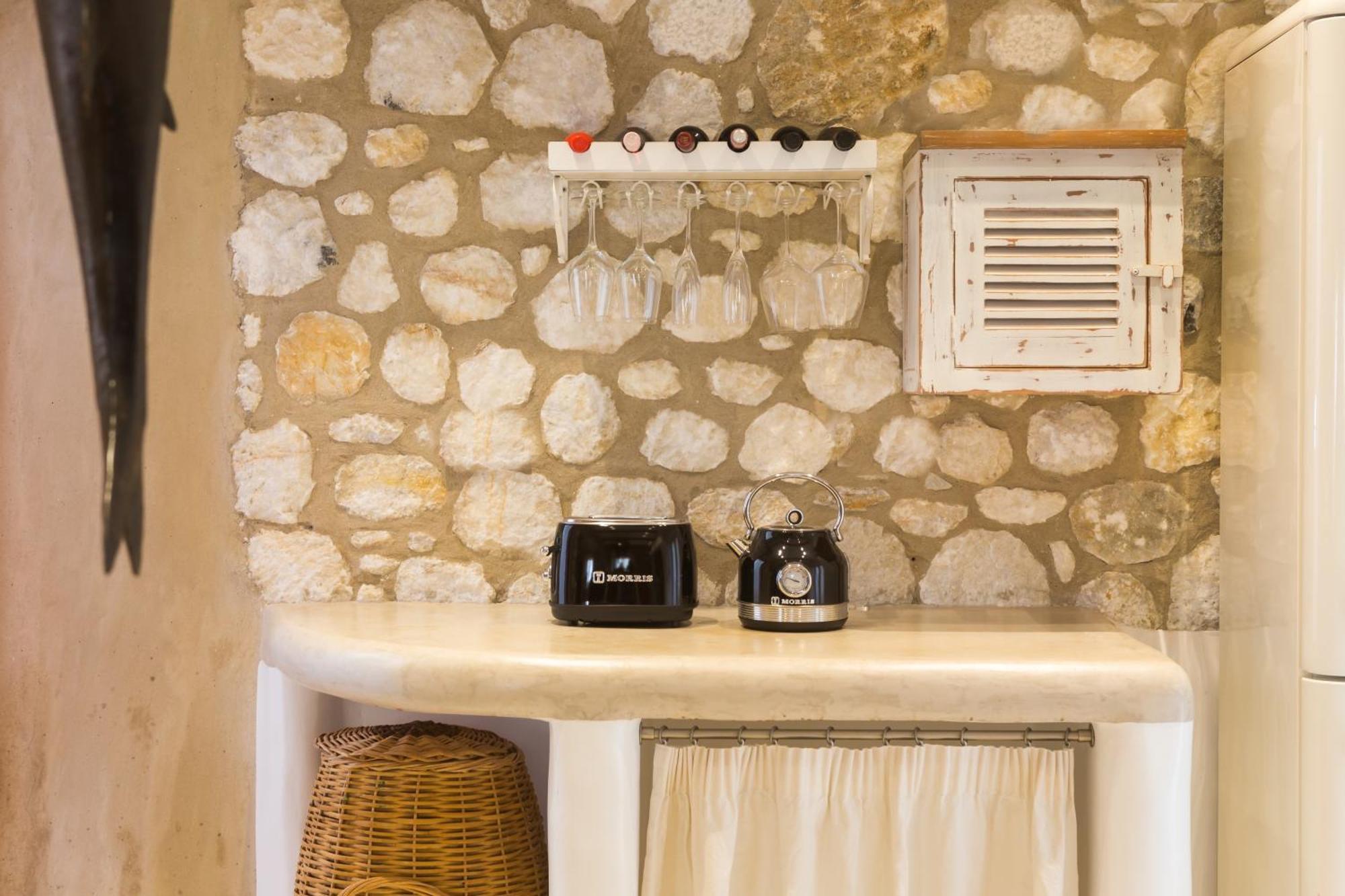 Kallos Villas & Suites Naxos City Room photo